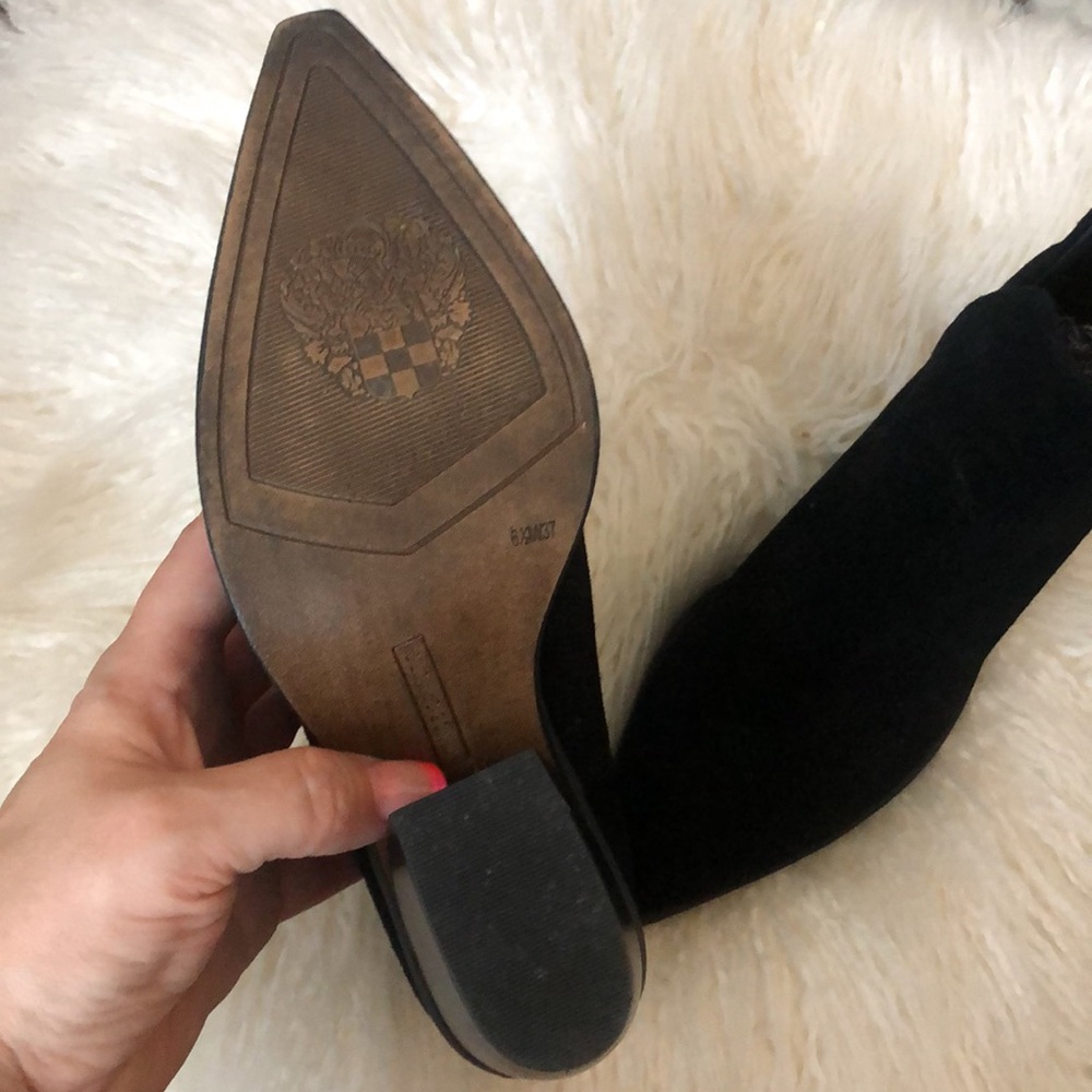 VINCE CAMUTO GWELONA Black Genuine Suede BOOTIES - Picture 11 of 13